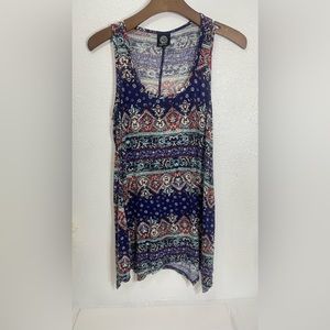 Bobeau little dress size Medium not new but in great condition  colors blue red.